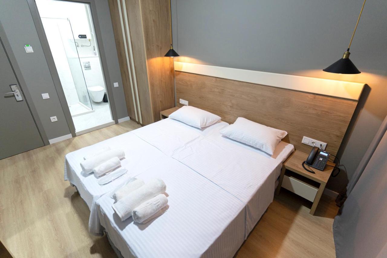 Boulevard Apartments Batumi Exterior photo