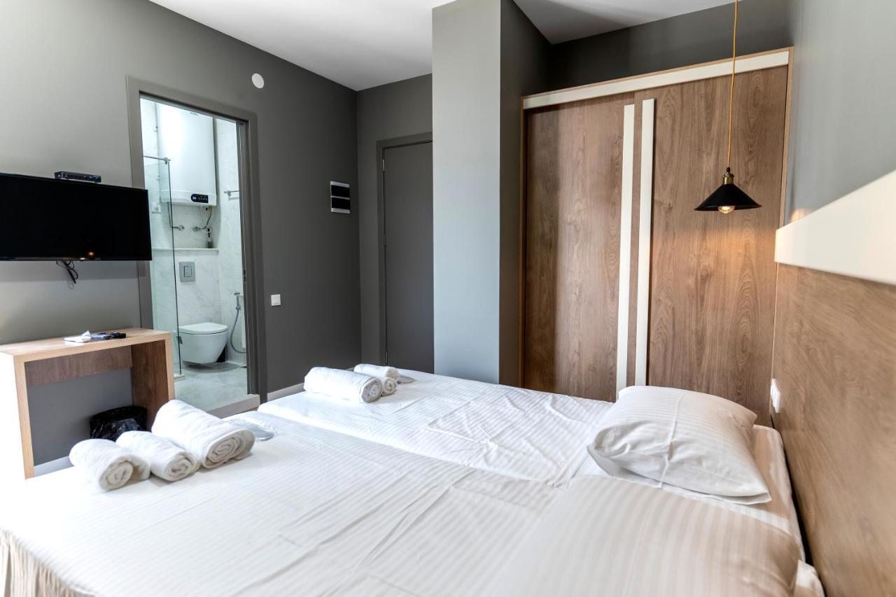 Boulevard Apartments Batumi Exterior photo