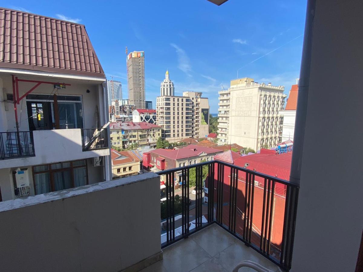 Boulevard Apartments Batumi Exterior photo